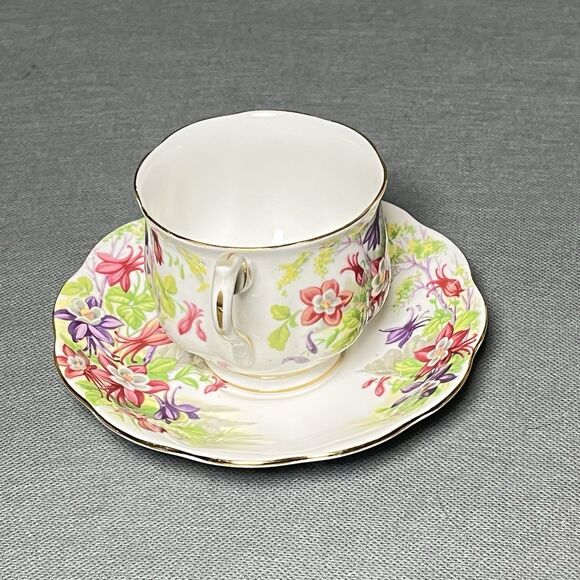 Royal Albert Bone china Teacup & Saucer Columbine Flower Made In England Tea Cup - Picture 2 of 11